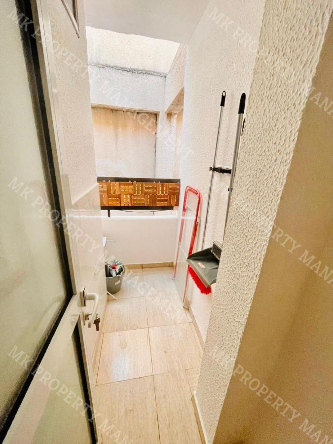 לרנקה Milos City Center Apt. 32 מראה חיצוני תמונה